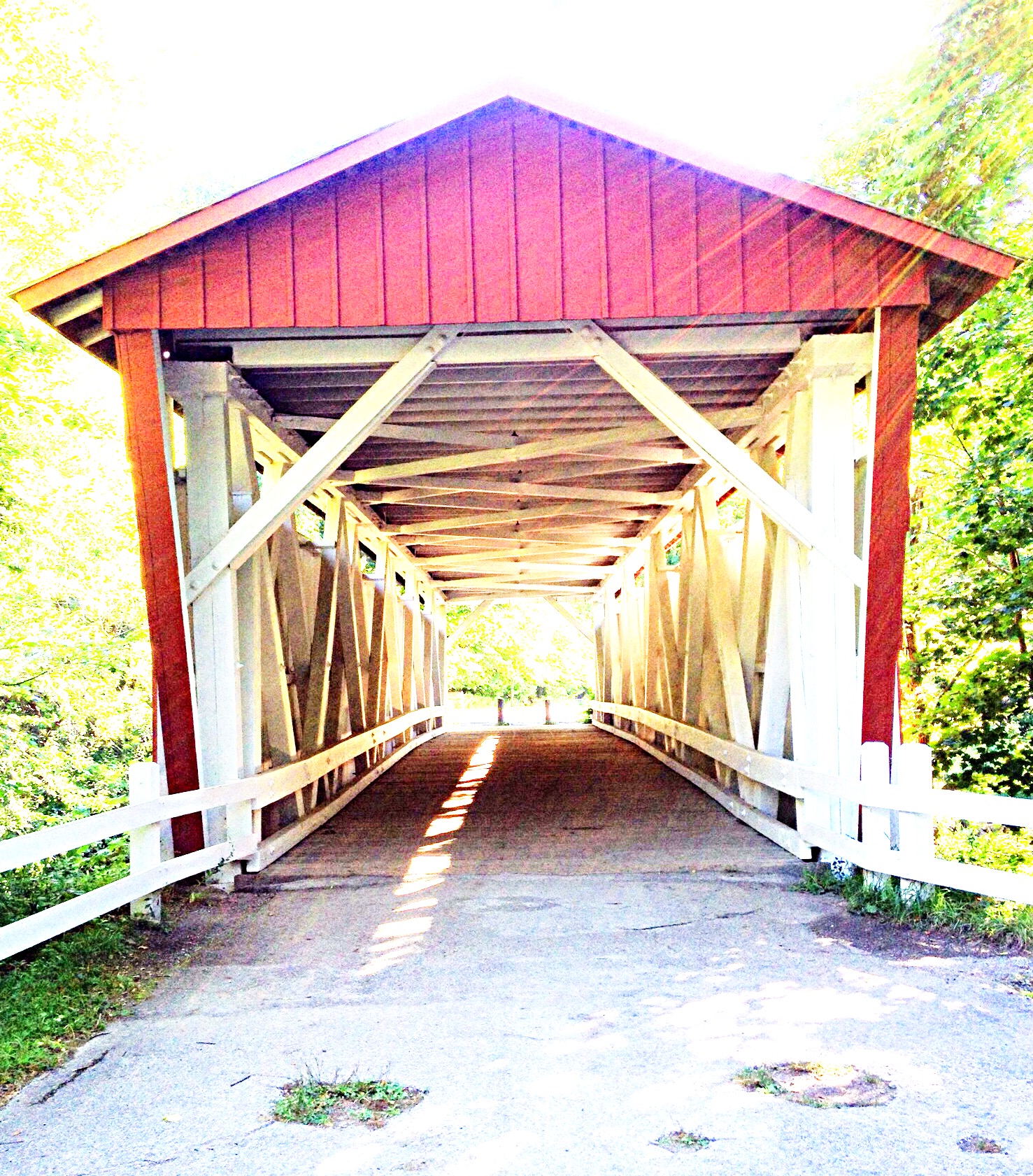 Photo of entrance to covered bridge