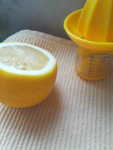 Lemon half and reamer