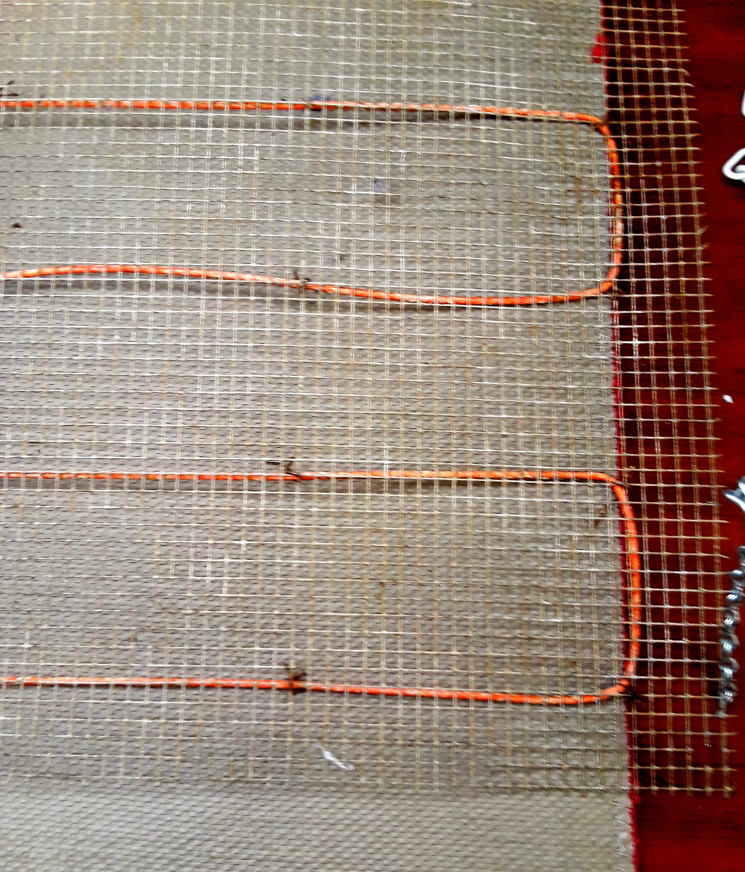 Heating cable wired to hardware cloth
